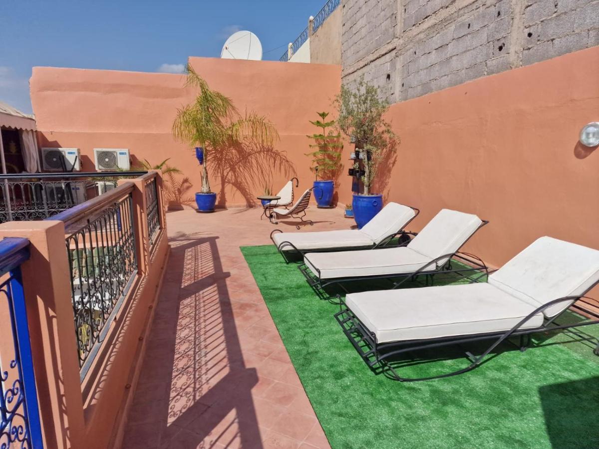 Riad Davina
