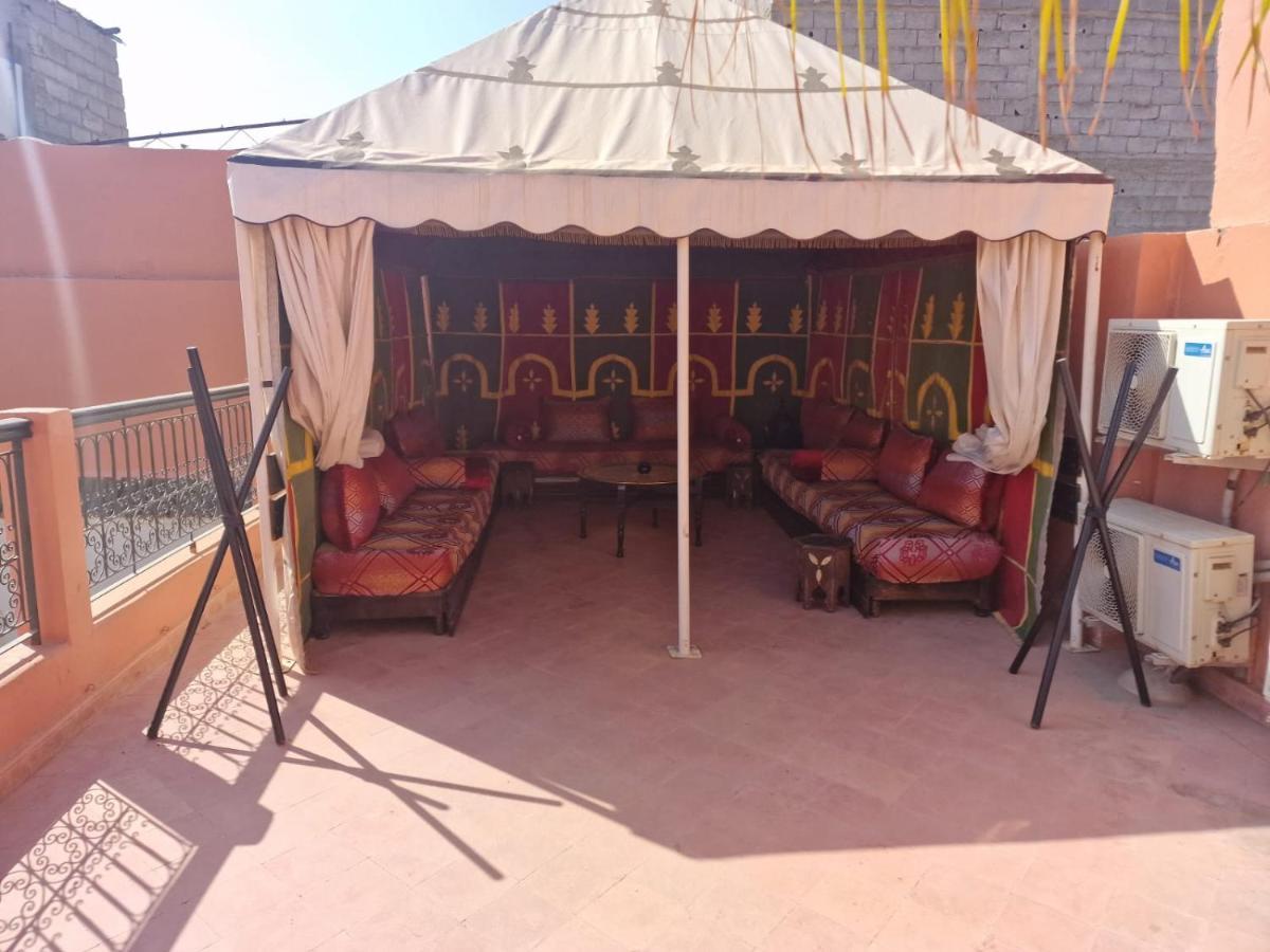 Riad Davina