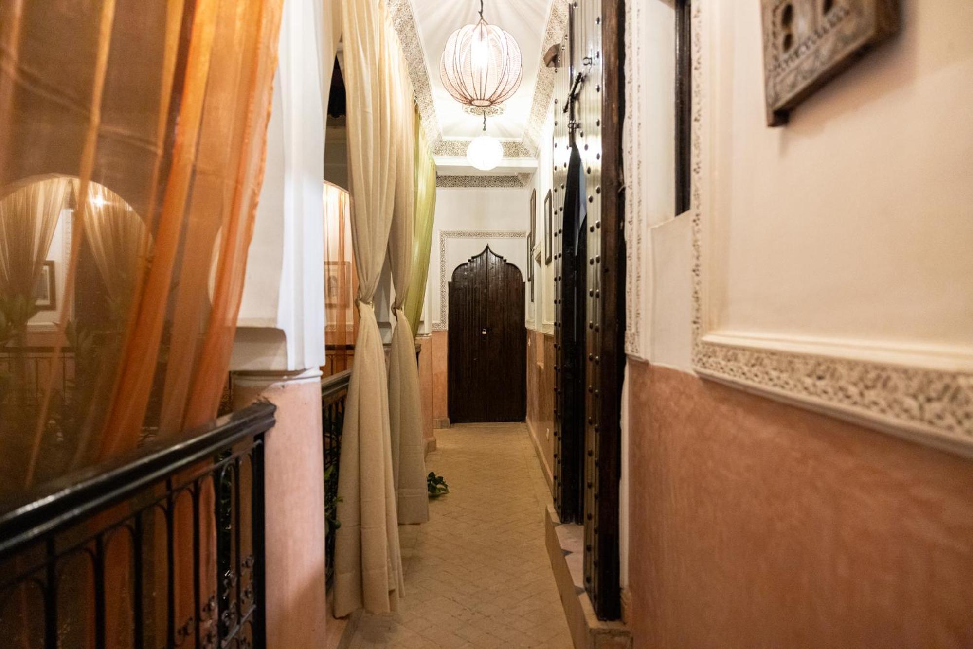 Riad Davina *