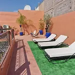 Riad Davina